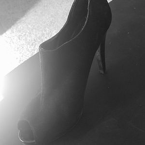 Black suede heels